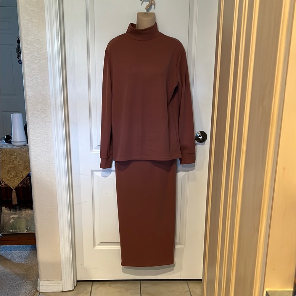 Elegant Brown Women's Two-Piece Set